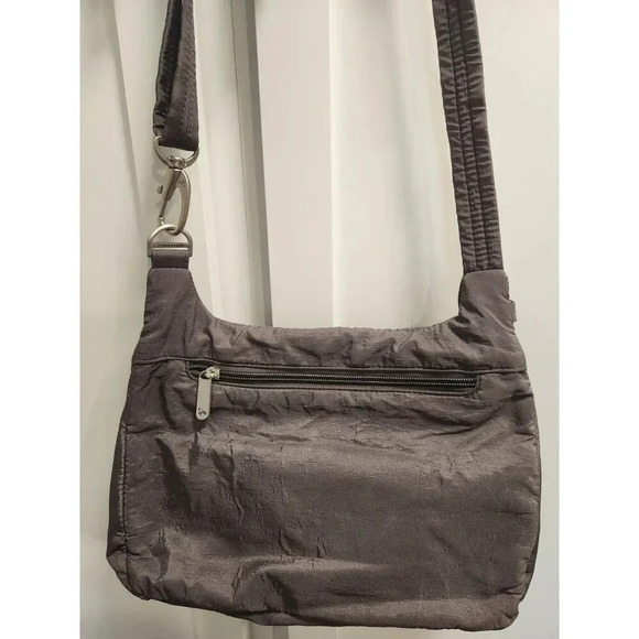 Travelon Exclusive Edition RFID-Blocking Adjustable Crossbody Shoulder Bag - Picture 2 of 11